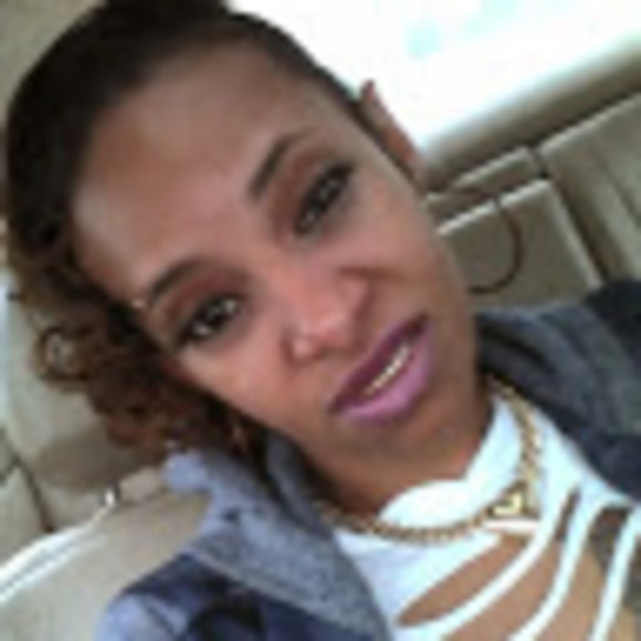 Meet your Posher, Dejha - Picture 1 of 1